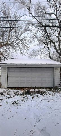 6121 Plainview Avenue, Detroit, MI 48228