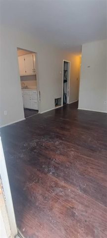 6121 Plainview Avenue, Detroit, MI 48228