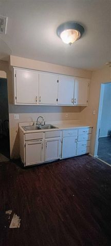 6121 Plainview Avenue, Detroit, MI 48228