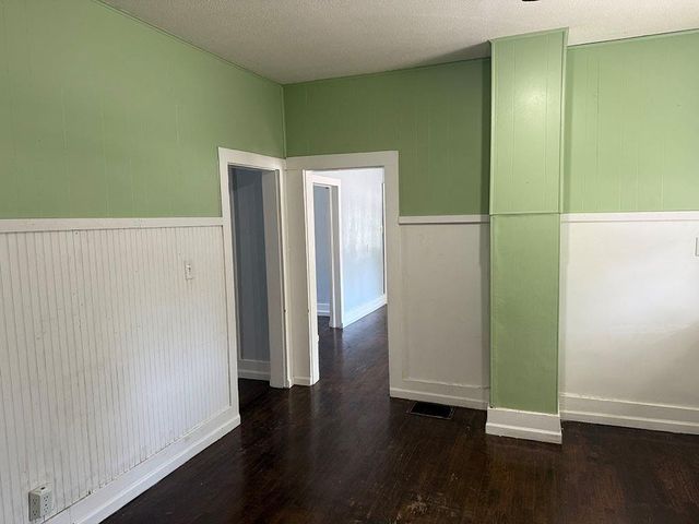 201 NW 15th Street, Blue Springs, MO 64015
