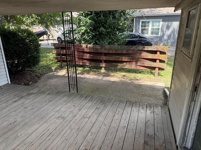 201 NW 15th Street, Blue Springs, MO 64015