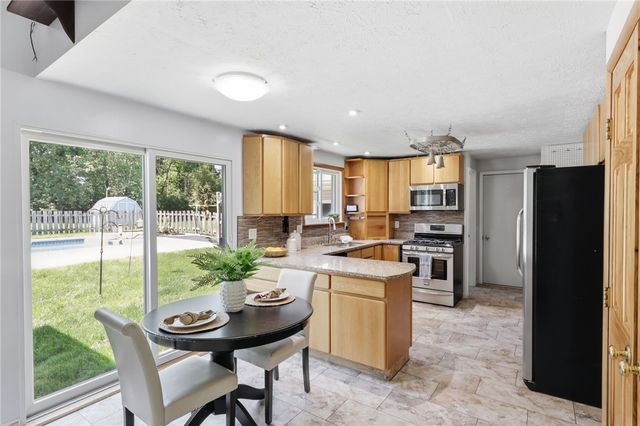 1441 Loughton Drive, Webster, NY 14580