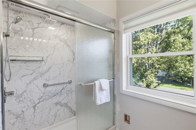 1441 Loughton Drive, Webster, NY 14580