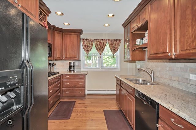 2269 W 109th Street, Chicago, IL 60643