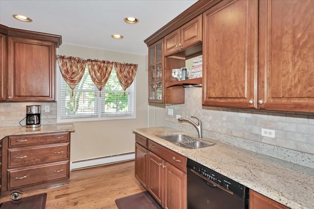 2269 W 109th Street, Chicago, IL 60643