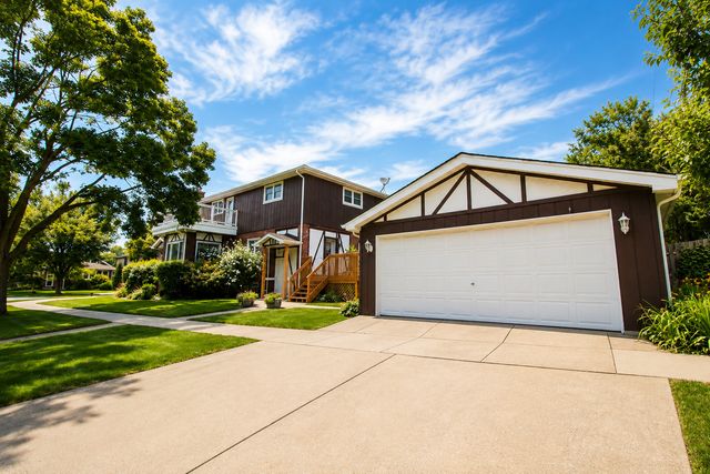 2269 W 109th Street, Chicago, IL 60643