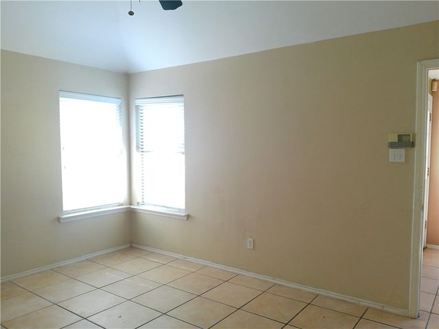 7818 Wolverine Dr, Corpus Christi, TX 78414