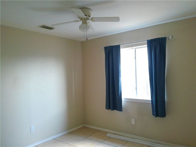 7818 Wolverine Dr, Corpus Christi, TX 78414