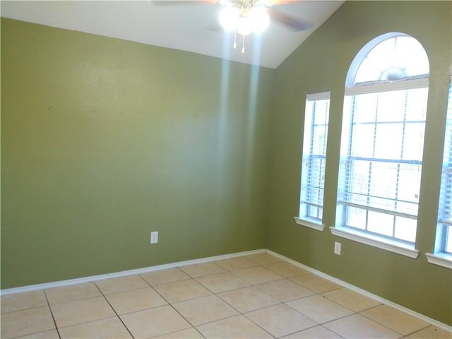 7818 Wolverine Dr, Corpus Christi, TX 78414