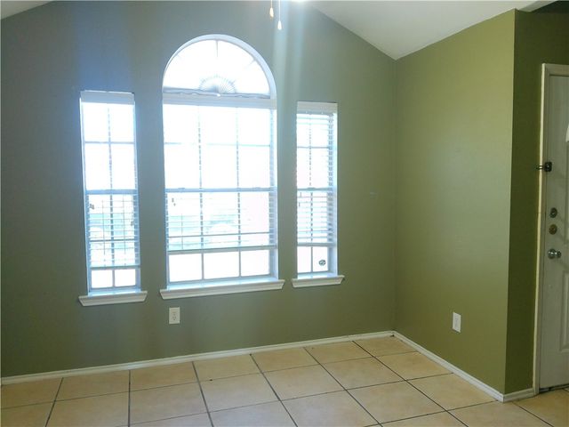 7818 Wolverine Dr, Corpus Christi, TX 78414