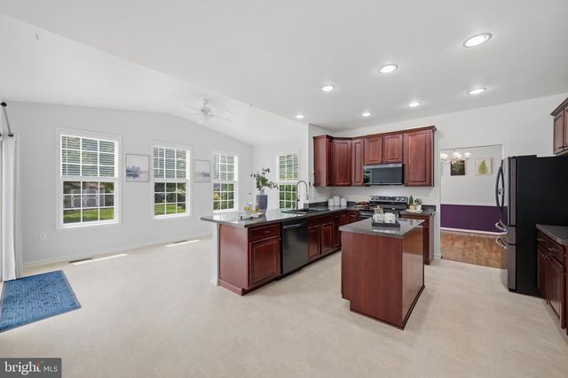 44 ALYSSA CT, Charles Town, WV 25414