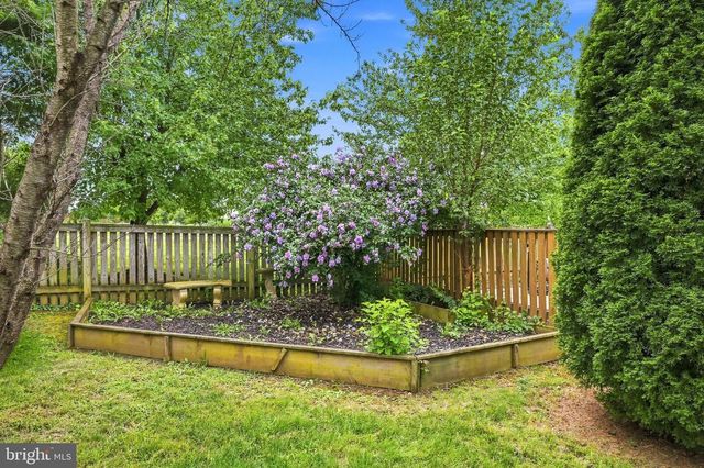 44 ALYSSA CT, Charles Town, WV 25414