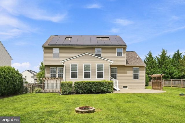 44 ALYSSA CT, Charles Town, WV 25414