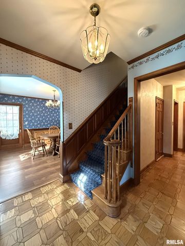 745 N ACADEMY Street, Galesburg, IL 61401