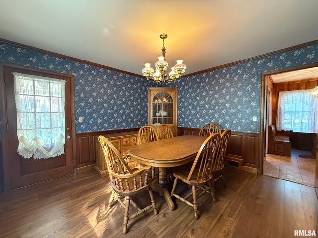 745 N ACADEMY Street, Galesburg, IL 61401