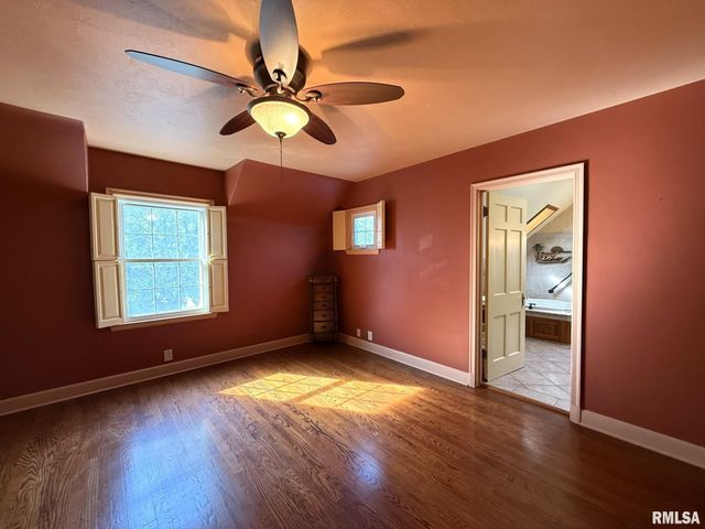 745 N ACADEMY Street, Galesburg, IL 61401