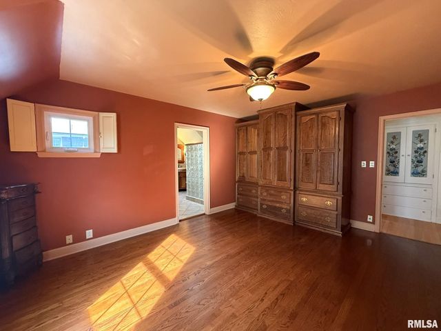 745 N ACADEMY Street, Galesburg, IL 61401