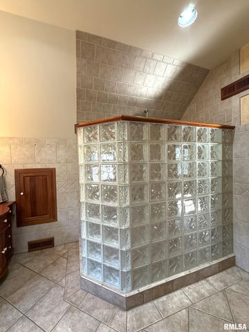 745 N ACADEMY Street, Galesburg, IL 61401