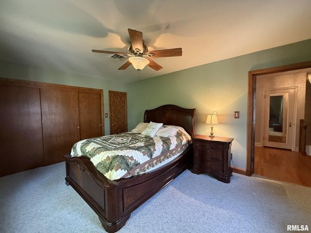 745 N ACADEMY Street, Galesburg, IL 61401