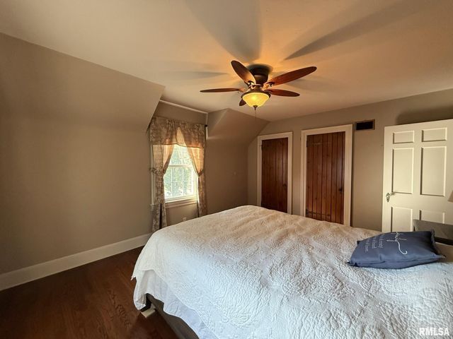 745 N ACADEMY Street, Galesburg, IL 61401