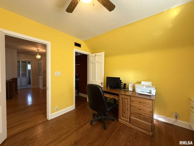 745 N ACADEMY Street, Galesburg, IL 61401