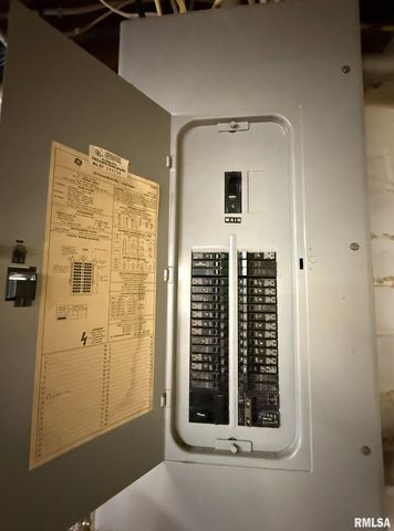 745 N ACADEMY Street, Galesburg, IL 61401