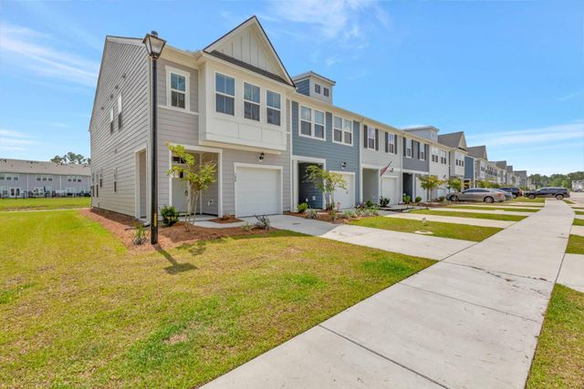 500 Trotters Lane, Moncks Corner, SC 29461