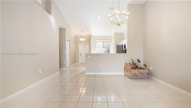 7651 S Aragon Blvd 5, Sunrise, FL 33322