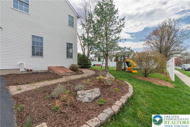 4998 Derby Lane, Bethlehem Twp, PA 18020