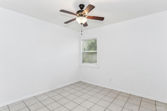 4674 Durham Dr, Pensacola, FL 32526