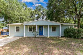 4674 Durham Dr, Pensacola, FL 32526