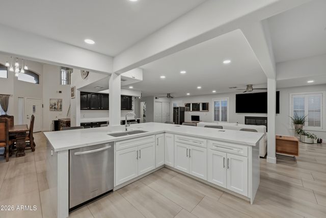 4626 E Adobe Drive, Phoenix, AZ 85050