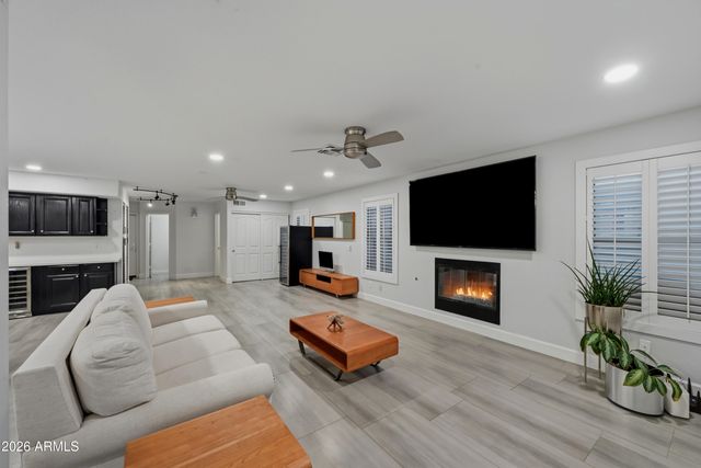 4626 E Adobe Drive, Phoenix, AZ 85050