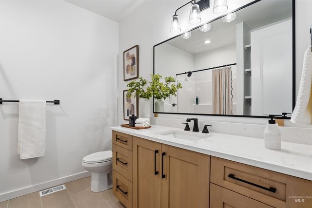 421 W Millstone St, Middleton, ID 83644