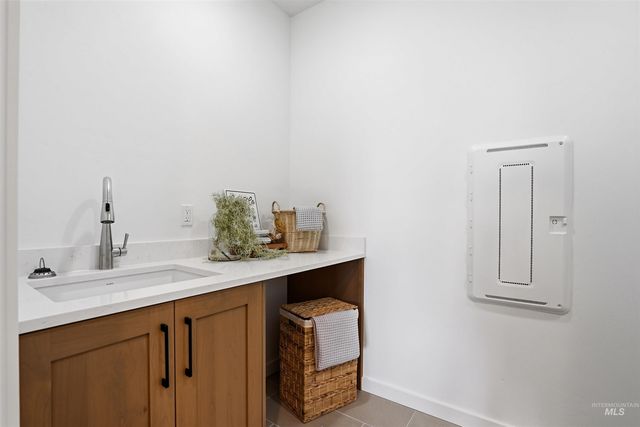 421 W Millstone St, Middleton, ID 83644