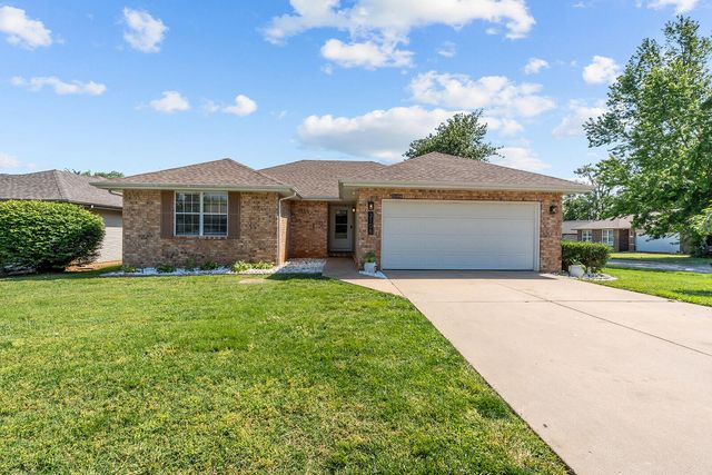 3106 E Huron Street, Springfield, MO 65804