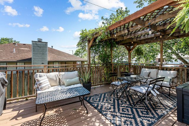 3106 E Huron Street, Springfield, MO 65804