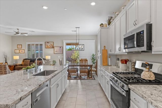 485 Fern Ridge Avenue, Henderson, NV 89011