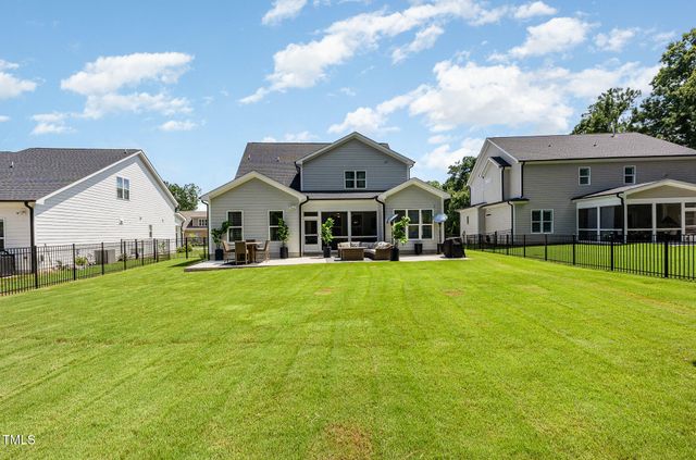 2213 Terri Creek Drive, Fuquay Varina, NC 27526