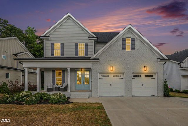 2213 Terri Creek Drive, Fuquay Varina, NC 27526
