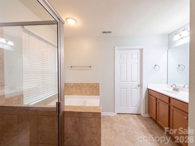 4018 Harmattan Drive, Denver, NC 28037