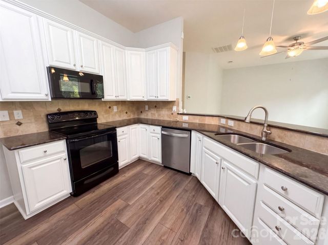 4018 Harmattan Drive, Denver, NC 28037