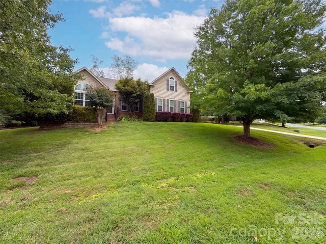 4018 Harmattan Drive, Denver, NC 28037