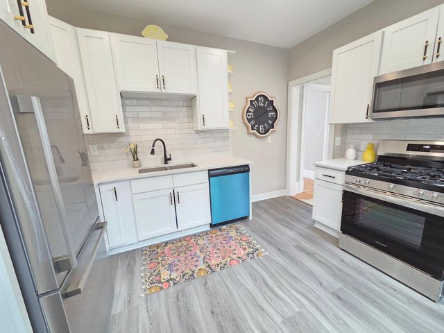 1323 Lincoln Avenue, Saint Paul, MN 55105