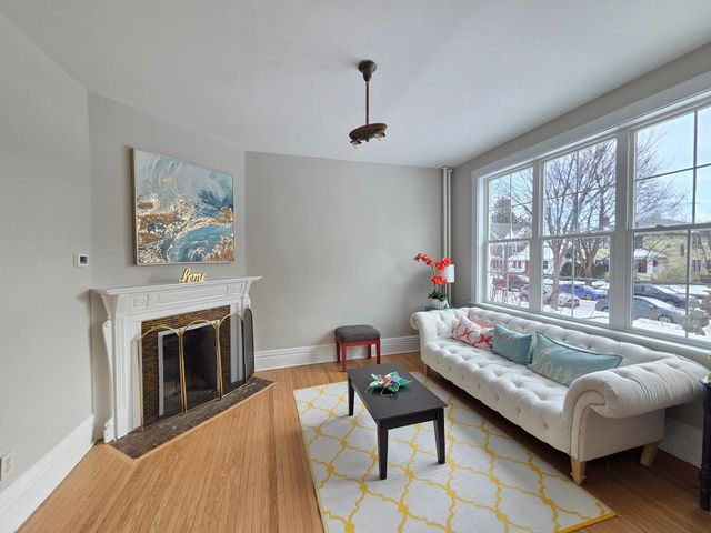 1323 Lincoln Avenue, Saint Paul, MN 55105