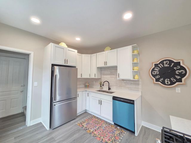 1323 Lincoln Avenue, Saint Paul, MN 55105