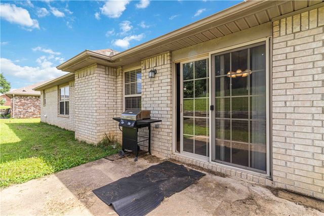 1073 Sara Beth Street, Elkins, AR 72727