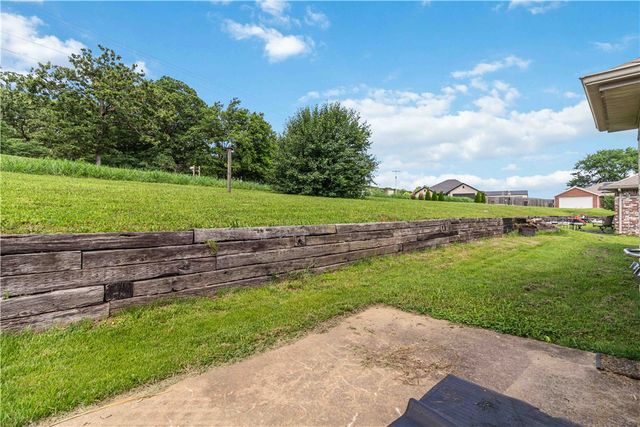 1073 Sara Beth Street, Elkins, AR 72727