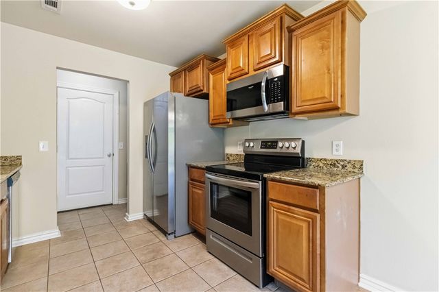 1073 Sara Beth Street, Elkins, AR 72727