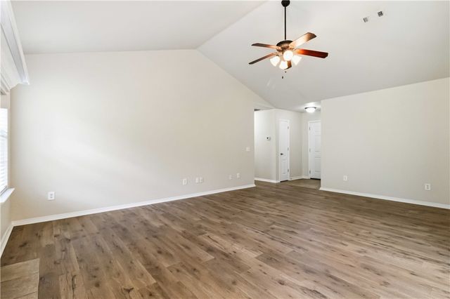 1073 Sara Beth Street, Elkins, AR 72727